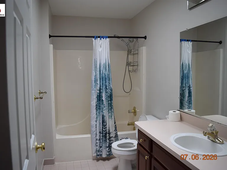 1566 Heron Cir — Photo 10