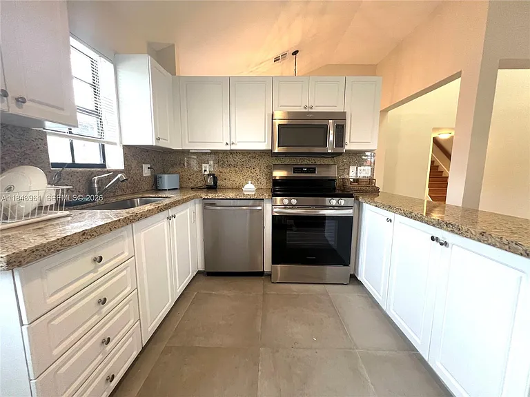 13473 Fountain View Blvd #1 — Photo 15