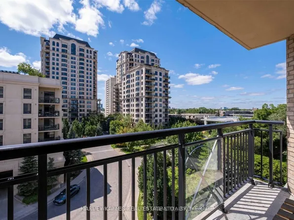 676 Sheppard Ave E #512, Toronto, ON M2K 3E7