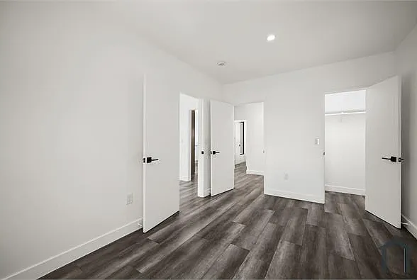 1023 Tremont St — Photo 15