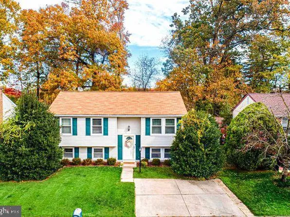 7 Freedom Ct, Baltimore, MD 21220