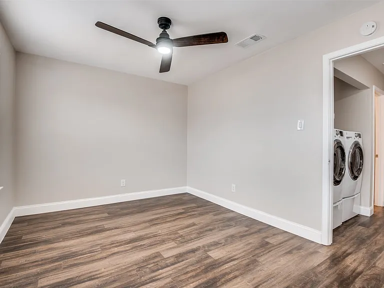 202 Samuel Blvd #C-2 — Photo 13