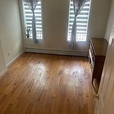2nd image of 1046 Herkimer St #2