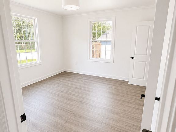 3rd image of 1719 Pickett Ave