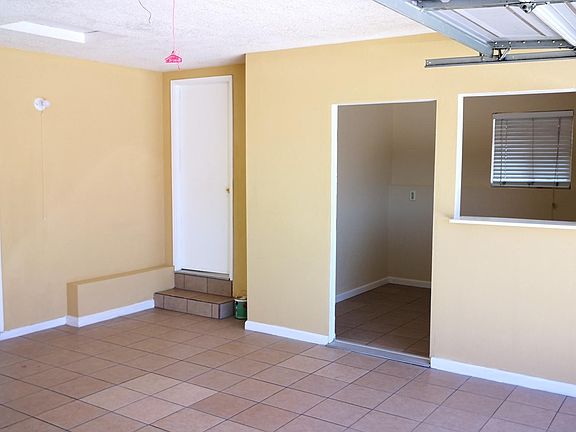 3rd image of 15204 Macadamia Ct