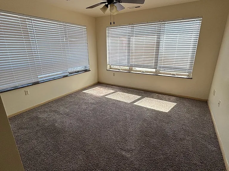 2730 W Lisbon Ave — Photo 6