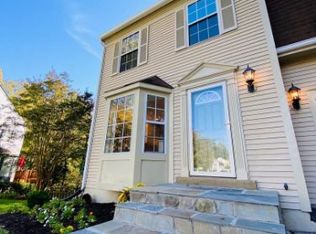 7958 Gambrill Ct, Springfield, VA 22153