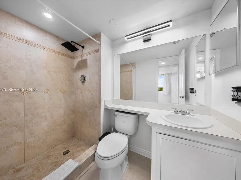 3001 W Rolling Hills Cir #610 — Photo 13