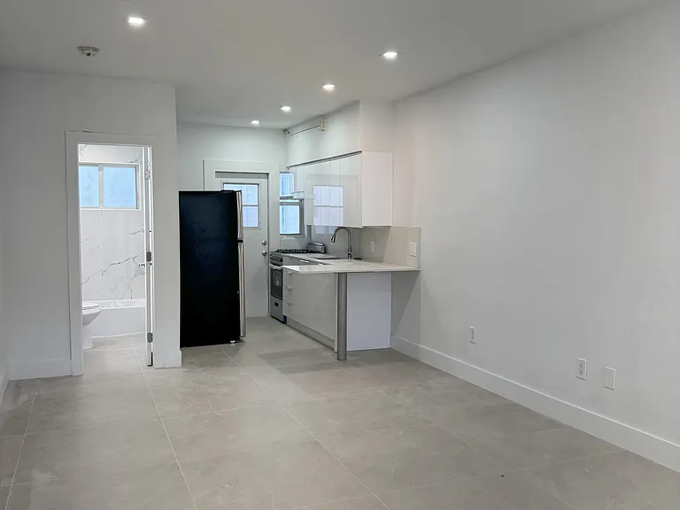 300 74th St #2 — Photo 2