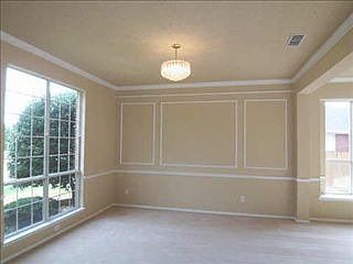 1st image of 720 Longleaf Dr