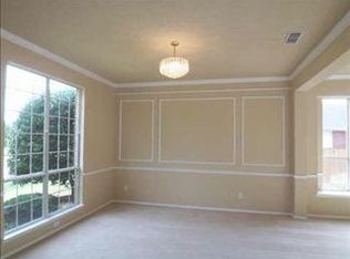 720 Longleaf Dr, Desoto, TX 75115