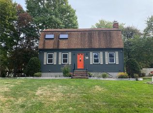 5 Redic Ct, Bristol, RI 02809