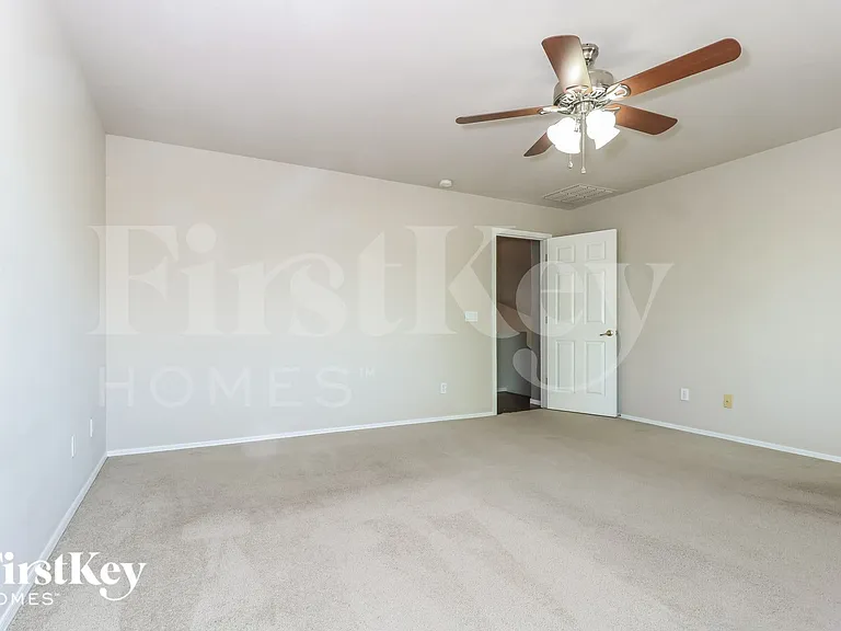 16196 W Hearn Rd — Photo 7