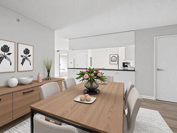 3rd image of 800 Elgin Rd APT 609