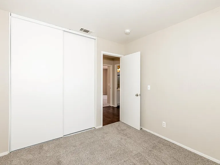 5323 Sable Ct — Photo 12