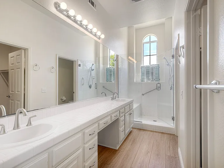 2338 Cartegena Way — Photo 20
