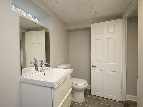 4th image of 3521 W Grace St #G