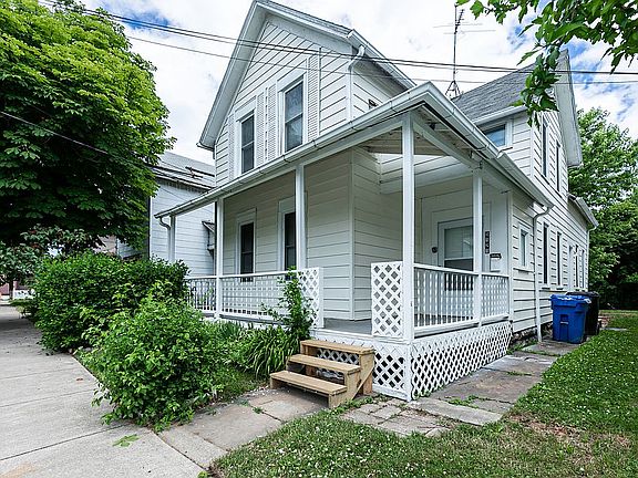 3rd image of 3121 W 11th St