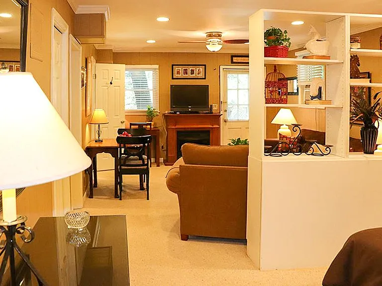 5070 Vernon Springs Dr #3 — Photo 8