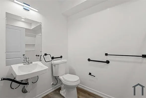 Studio, 443 sqft, $1,447 — Photo 4