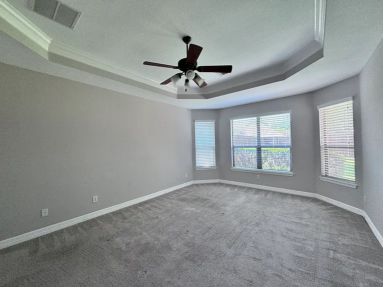 6504 Diamond Dr — Photo 16
