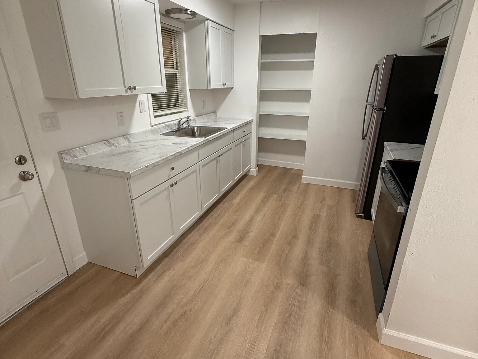 5 bed, 1402 sqft, $1,500 — Photo 4