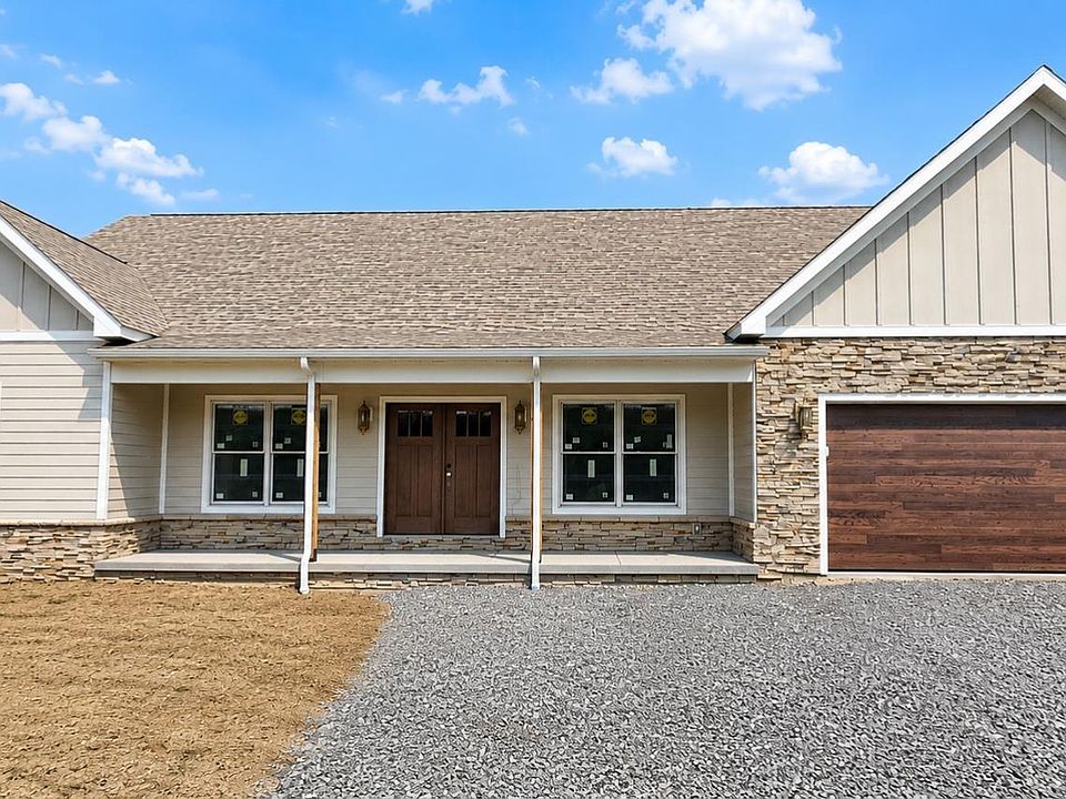 1st image of 150 Gladstone Cir