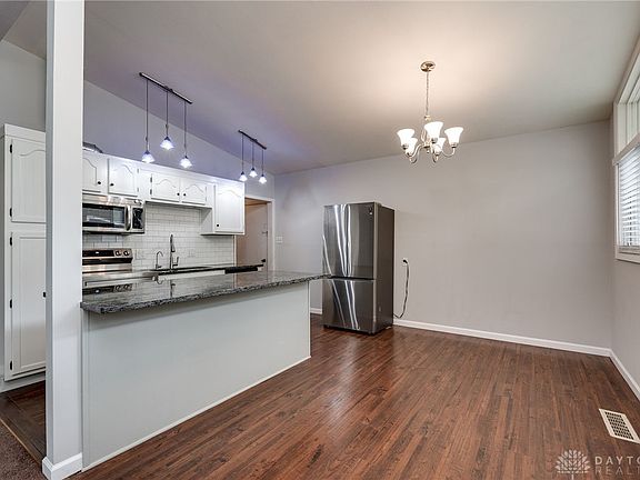 5th image of 329 Orinoco St