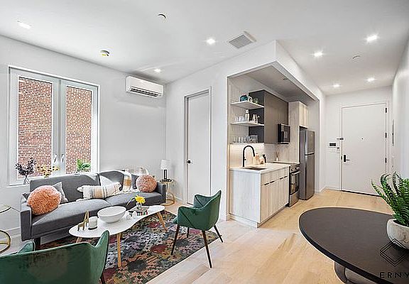5th image of 304 Linden Blvd #3C
