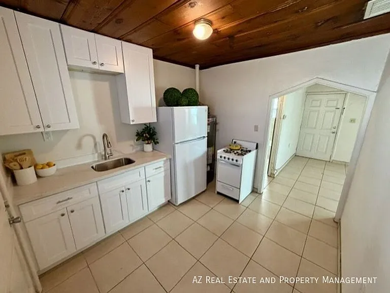 925 E Turney Ave #2 — Photo 7