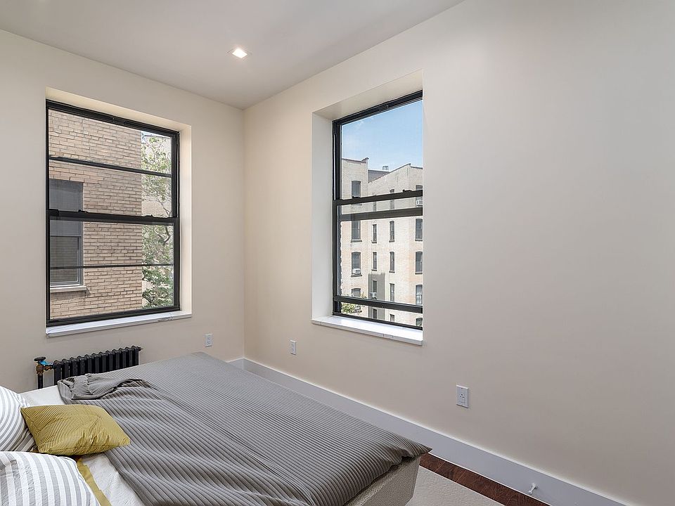 1st image of 921 Washington Ave #835