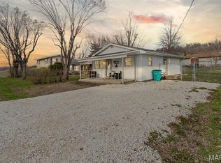 608 Brant St, Pleasant Hill, IL 62366