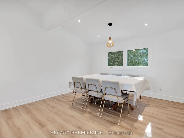 891 Tiny Beaches Rd S — Photo 6