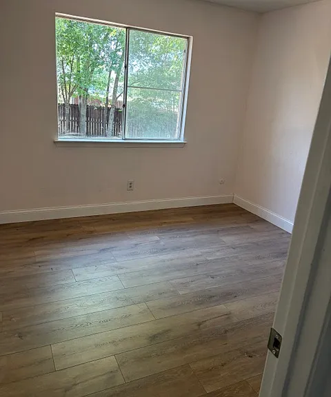 2524 Catalina Way — Photo 10