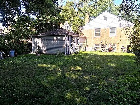 2nd image of 9028 Menard Ave