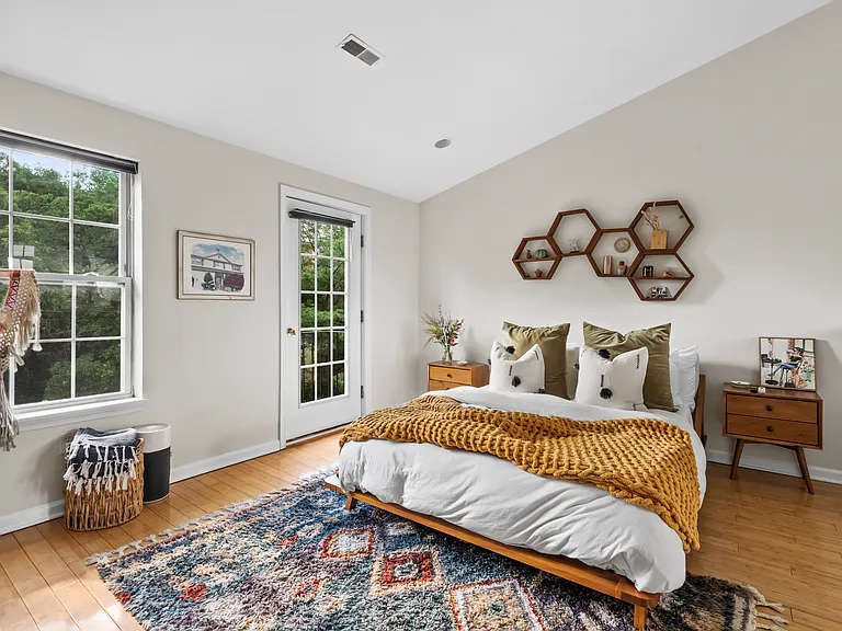 1129 N Orianna St — Photo 13