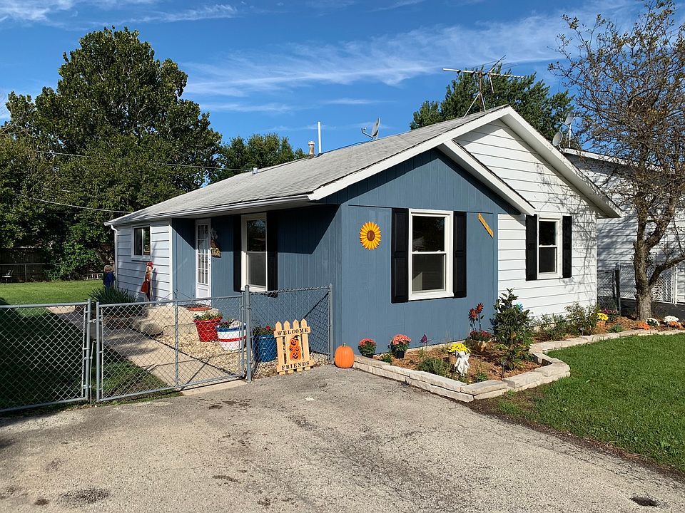 1st image of 16834 90th Ave