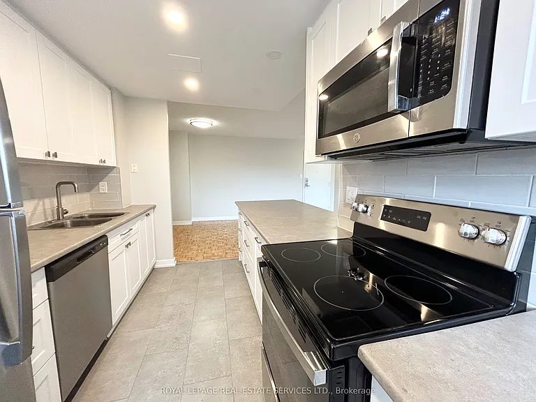 1 Cedarwoods Cres #511 — Photo 9