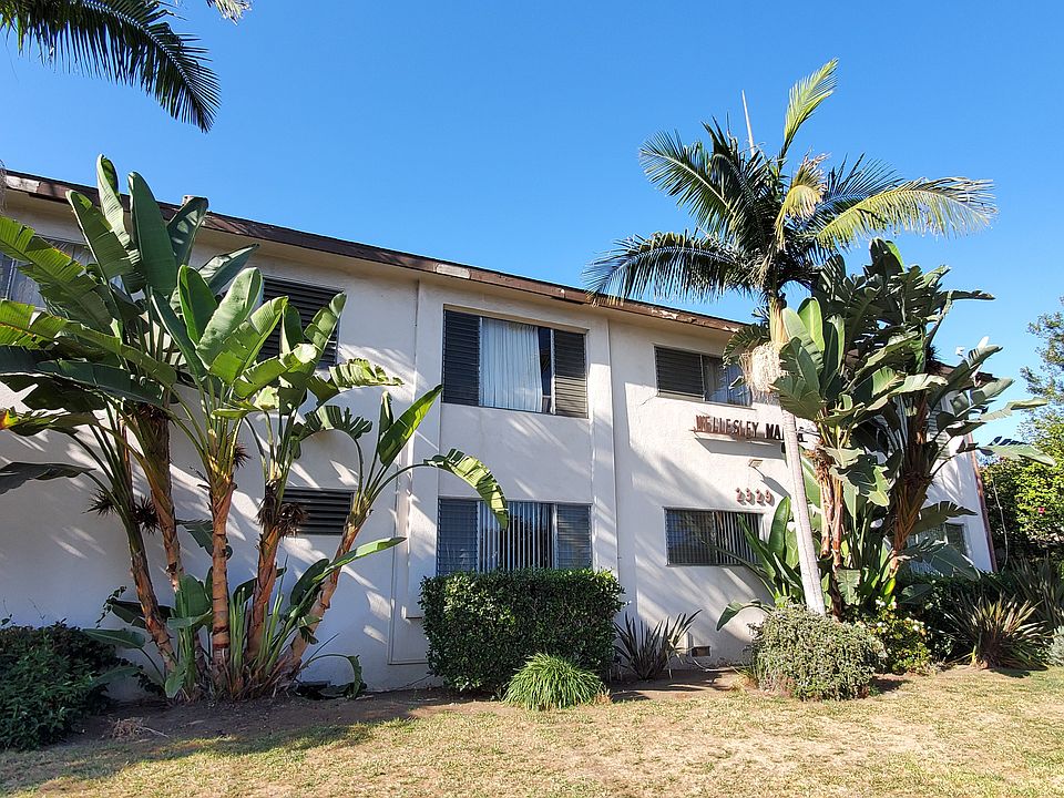 2329 Wellesley Avenue