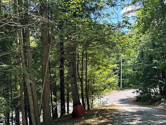 5th image of 7 Area Rd