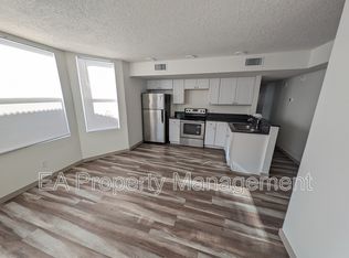 725 Edith Blvd SE APT B, Albuquerque, NM 87102