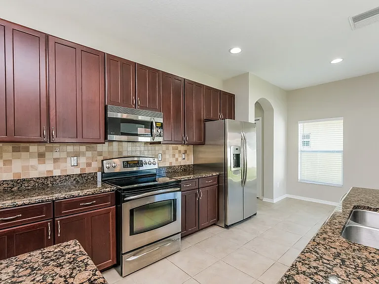 1807 Bonita Bluff Ct — Photo 7