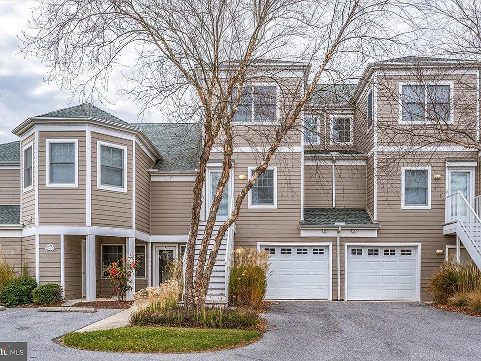1st image of 38259 Lake Dr APT 1043