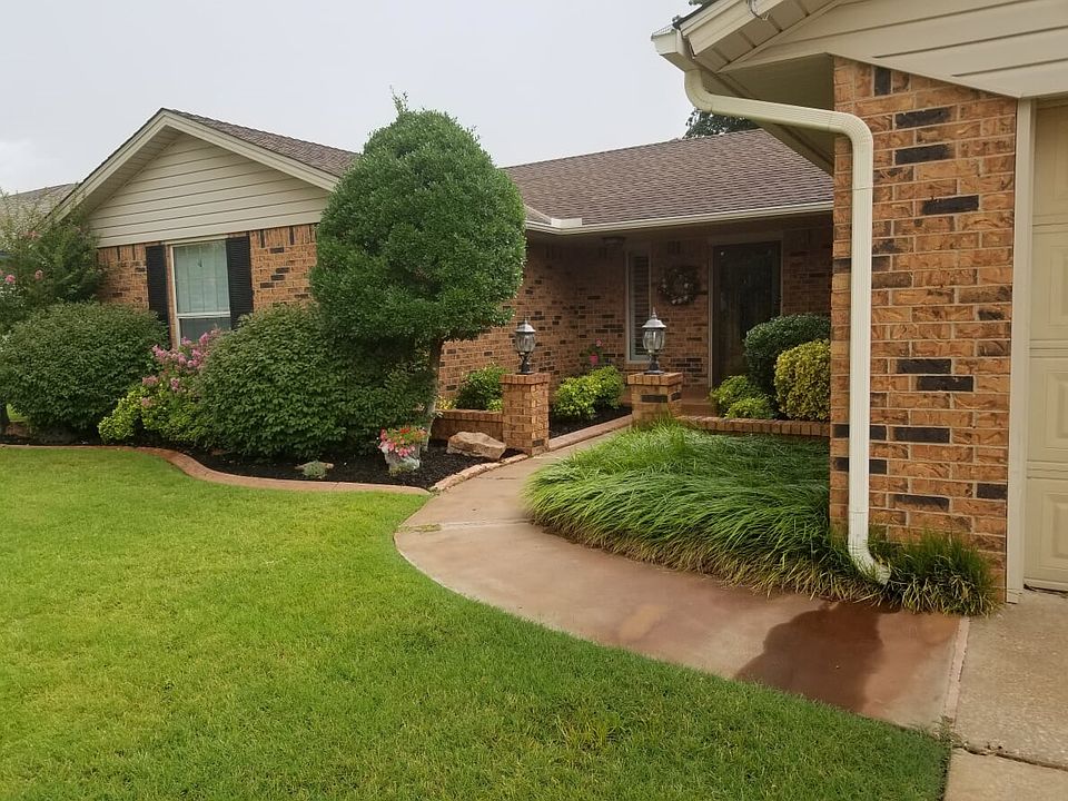 1st image of 1040 Pruitt Dr