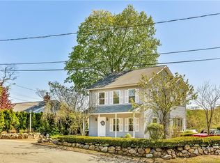 1 Summit Ave, East Lyme, CT 06333