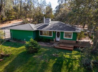 16370 Trail Dr, Redding, CA 96001
