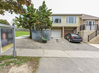 12 Courtleigh Sq, Brampton, ON L6Z 1J3
