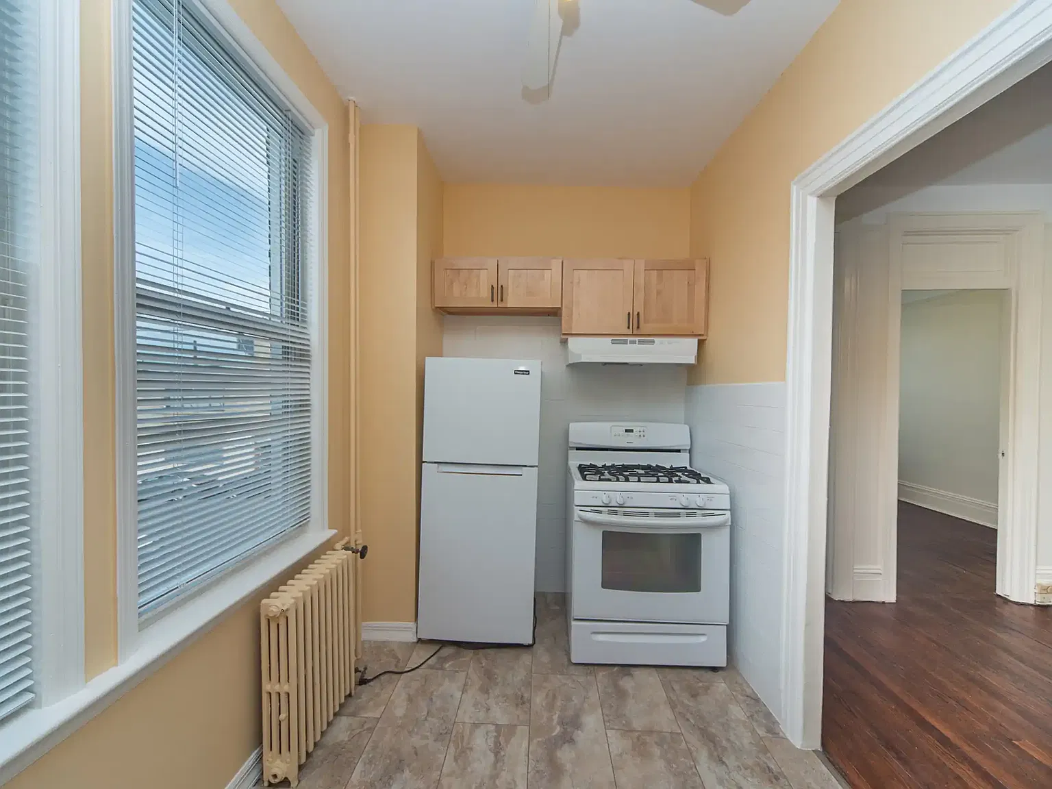 35-12 Bradley Avenue — Photo 4