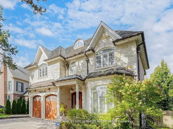 1 B Carluke Cres, Toronto, ON M2L 2H7