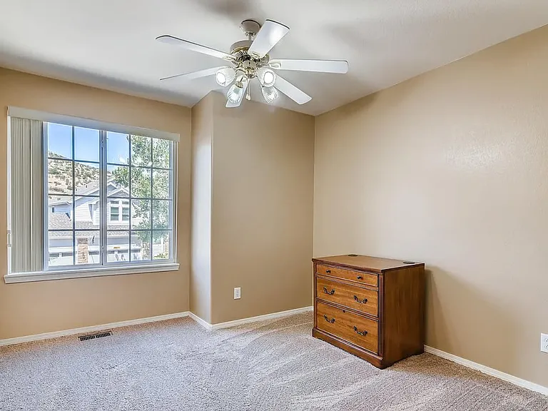 Upstairs bedroom 2